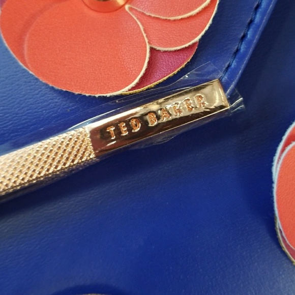 Bag - Picture 2 of 3